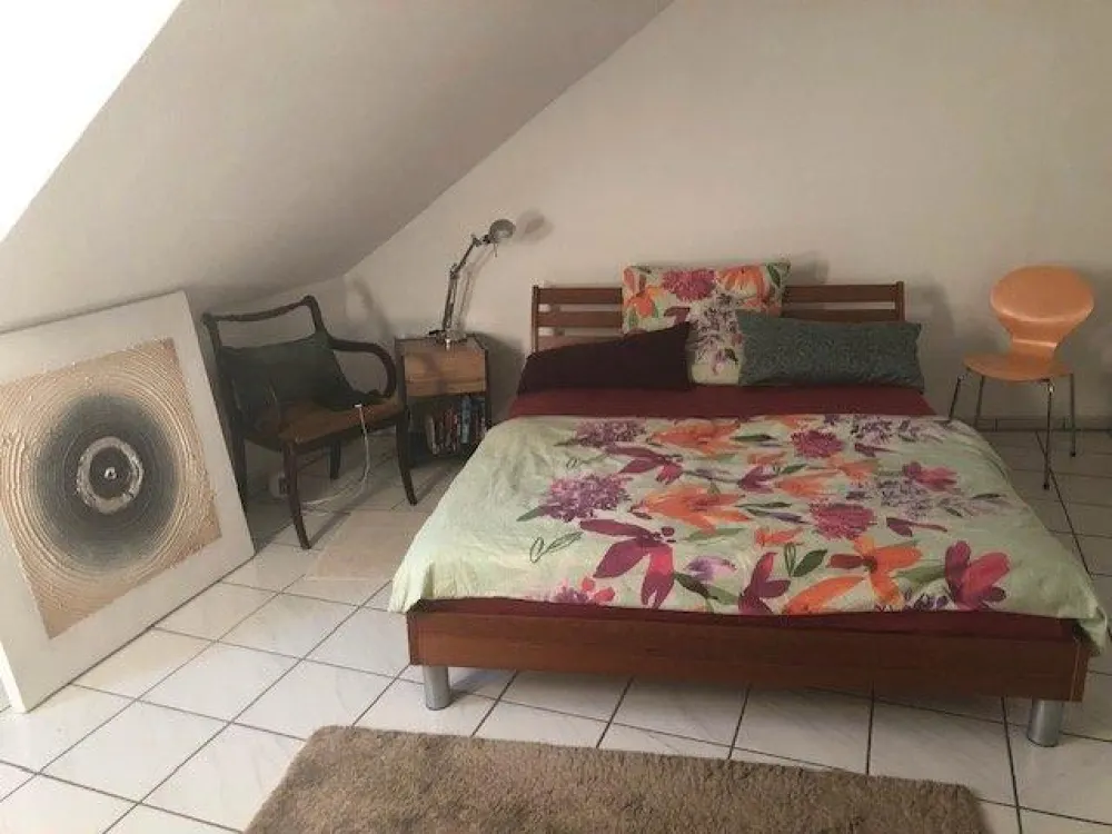 Biete meine große Wohnung gegen eine kleine in Junkersdorf/Privat