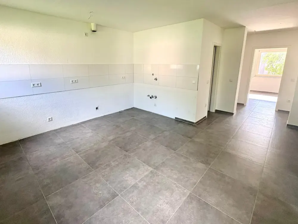 💛 Moderne 3,5-Zimmer-Wohnung mit Balkon, Fußbodenheizung zwei Bädern und großzügige Wohnküche 🤩