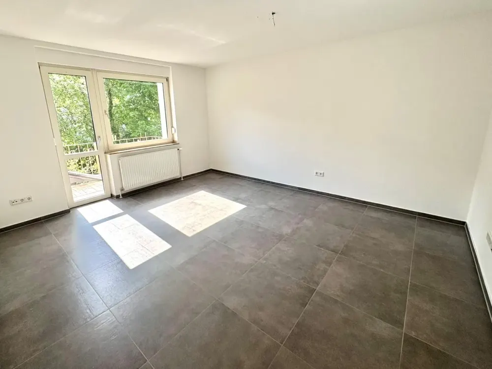 💛 Moderne 3,5-Zimmer-Wohnung mit Balkon, Fußbodenheizung zwei Bädern und großzügige Wohnküche 🤩