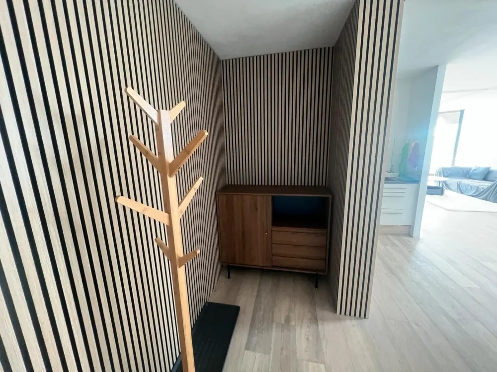 Frisch renovierte Wohnung mit Balkon und TG Parkplatz (Golzheim)