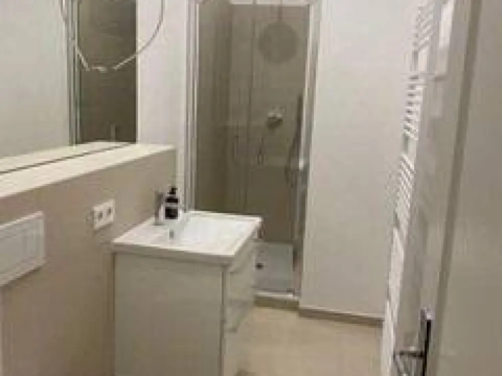 Stilvolle 2-Zimmer-Altbauwohnung im Frankfurter Westend