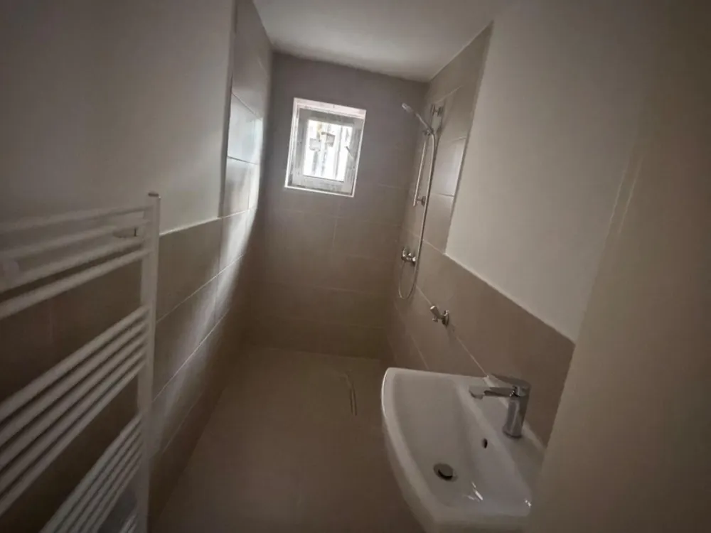 Erstbezug nach Kernsanierung 2-Zimmer-Wohnung in bester Lage