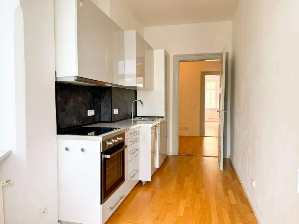 *sofort Bezugsfrei* Hochwertige 3 Zimmer Altbauwohnung I Balkon