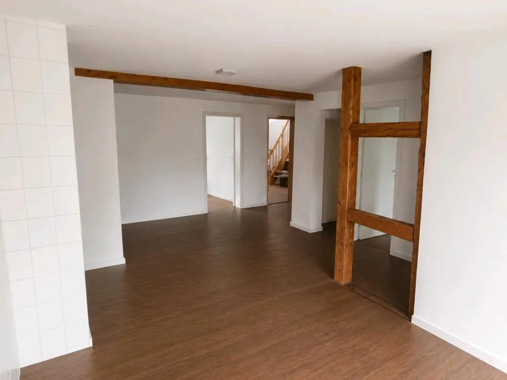 3,5-Zimmer-Wohnung mit Veranda und Garage