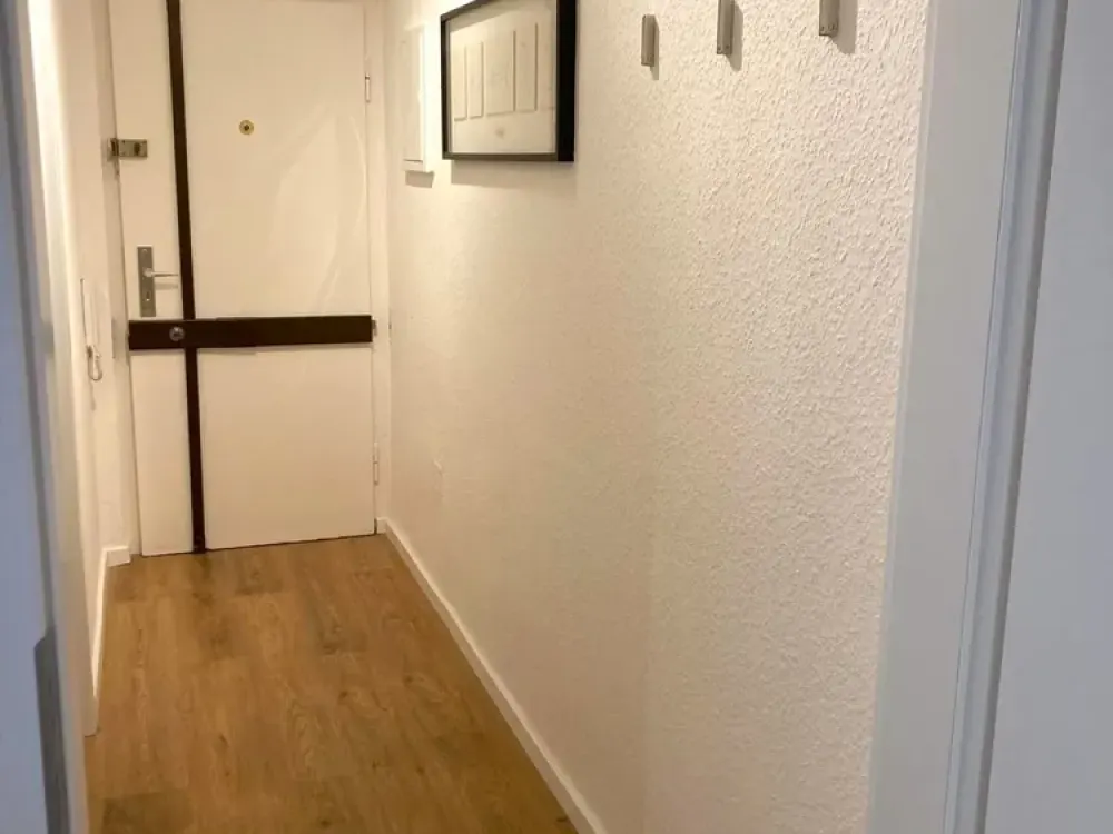 Helles 3-Zimmer-Apartment mit Balkon und Einbauküche in Köln-Am Bayenturm