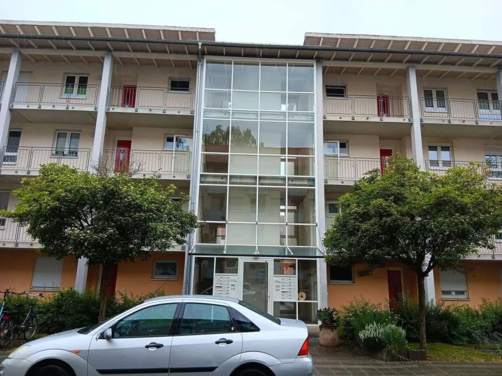 Gemütliche 2-Zimmer-Wohnung mit Balkon und Stellplatz