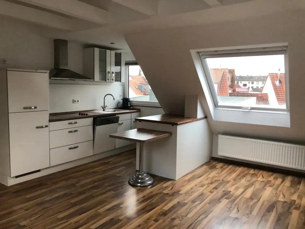 Modernisierte 1-Zimmer-Wohnung in Bremen Fesenfeld