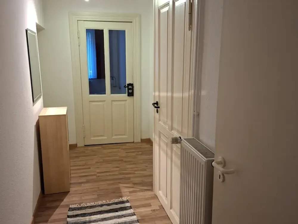 Furnished 2-Room Basement Apartment in Altbremer House