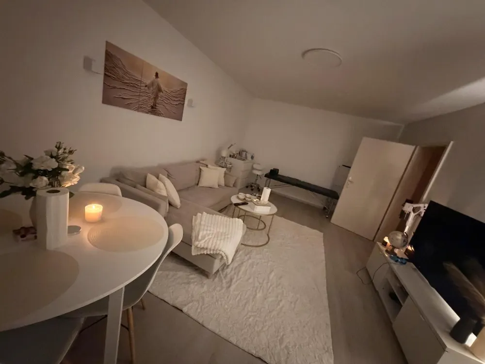 Schöne 2-Zimmer-Wohnung gegen 3-Zimmer-Wohnung :)