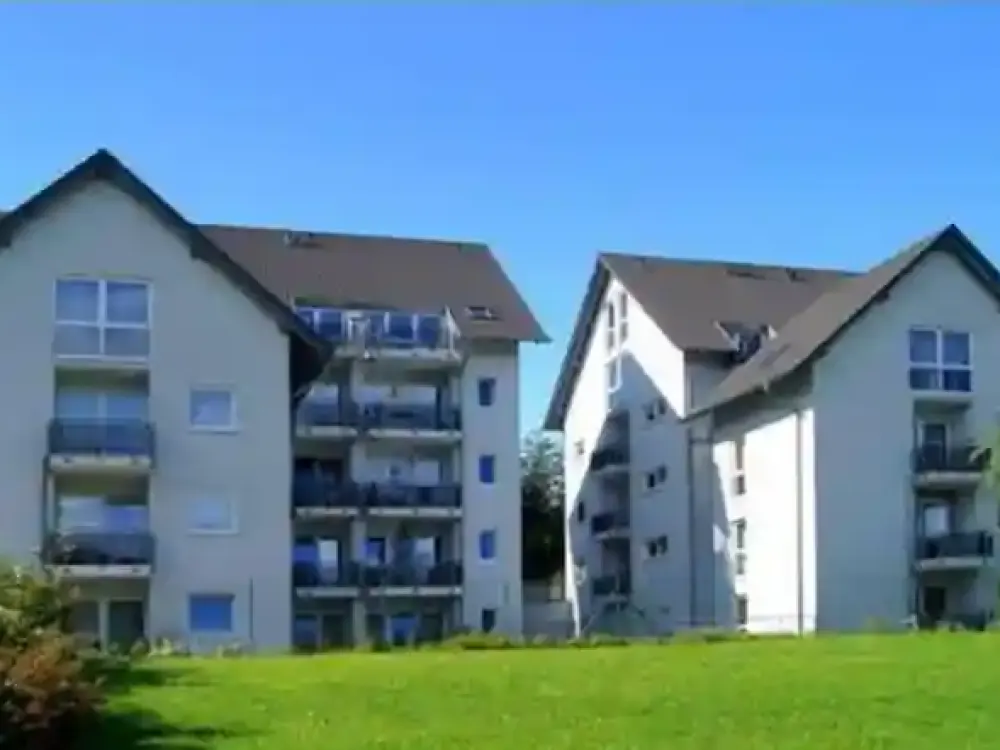 Bright 3-Room Apartment Near Sulzbachtalklinik - Directly from the Landlord