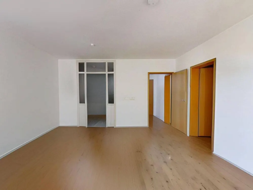 ** Helle 2 Zimmer-Wohnung mit BALKON in Hellerhof **
