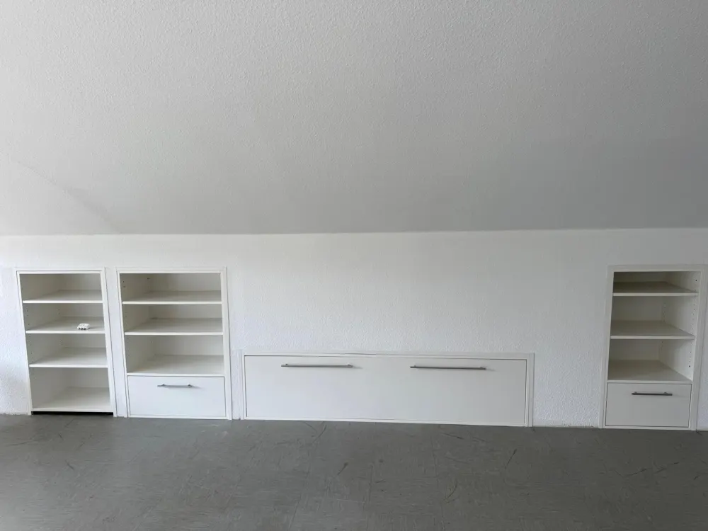 73 m², Helle Dachgeschosswohnung mit großer Südwest-Loggia