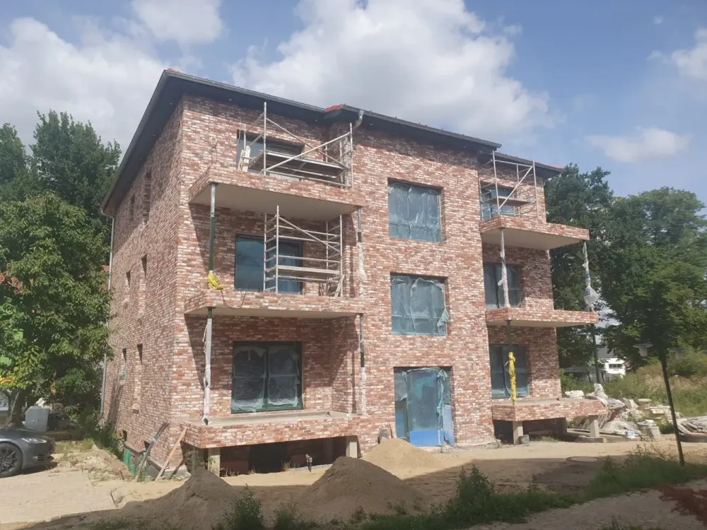 hochwertige Zweizimmerwohnung mit Balkon und Aufzug