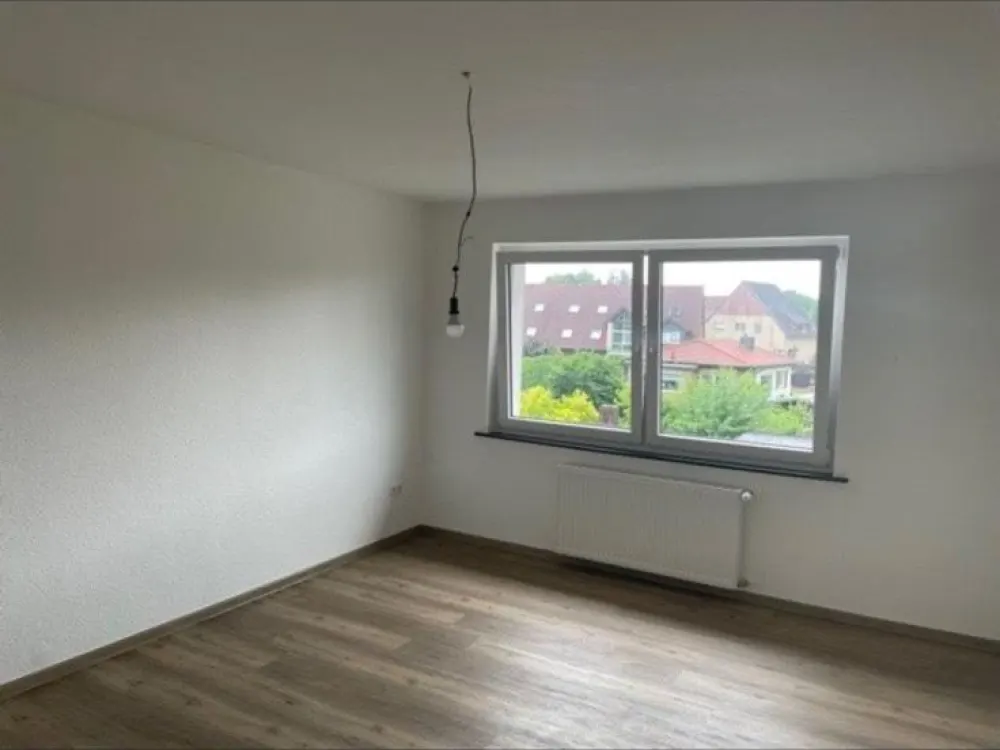 Schöne 3 Zimmer Wohnung mit Balkon in Luthe