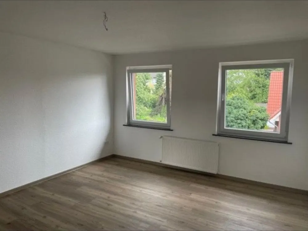 Schöne 3 Zimmer Wohnung mit Balkon in Luthe