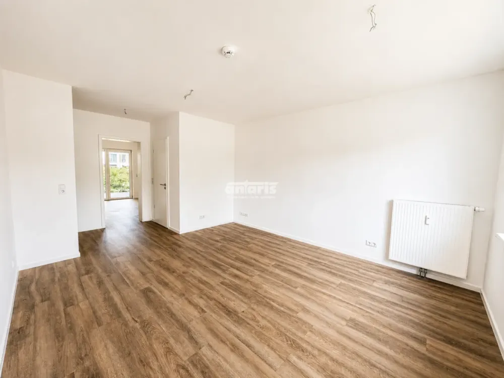 antaris Immobilien GmbH ** Ein Zuhause zum Verlieben - 3-Raum-Wohnung mit Terrasse**