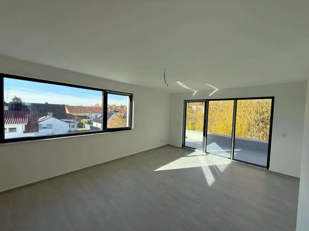 Modernes Penthouse zur Miete, Erstbezug mit großzügiger Dachterrasse und Blick ins Grüne