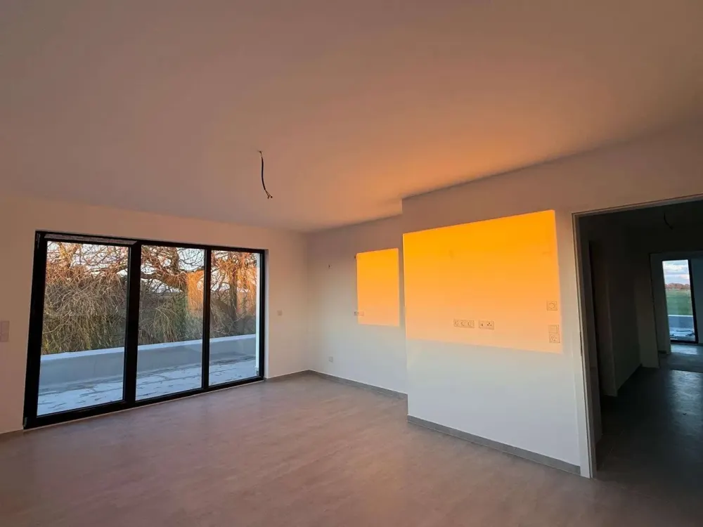 Modernes Penthouse zur Miete, Erstbezug mit großzügiger Dachterrasse und Blick ins Grüne