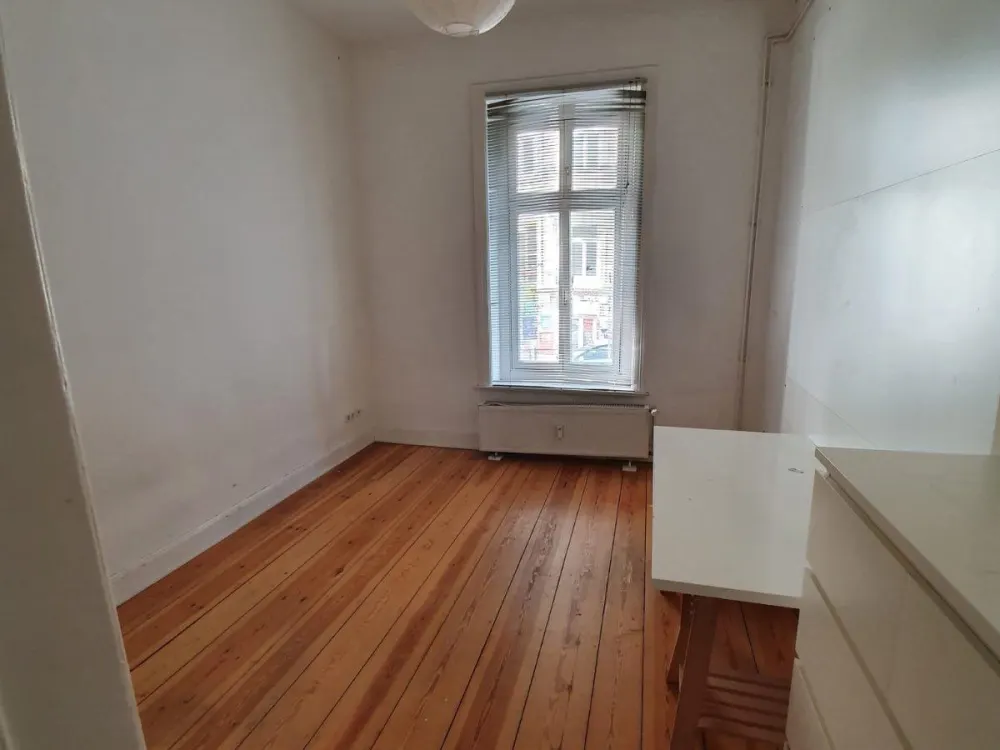 schöne 2 zimmer altbauwohnung, st.pauli an EINZELPERSON