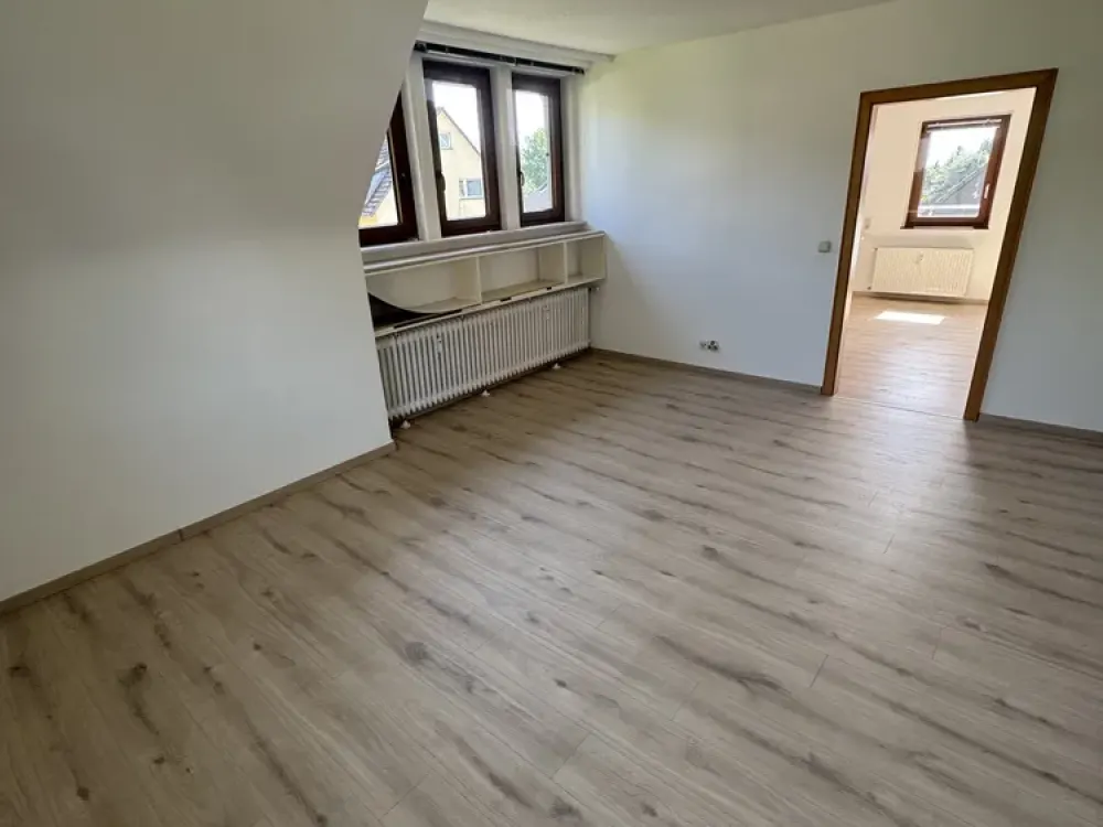 Freundliche, gepflegte 3-Zimmer-Wohnung mit Balkon in Heiligenhaus für Singles oder Paare ohne Kind