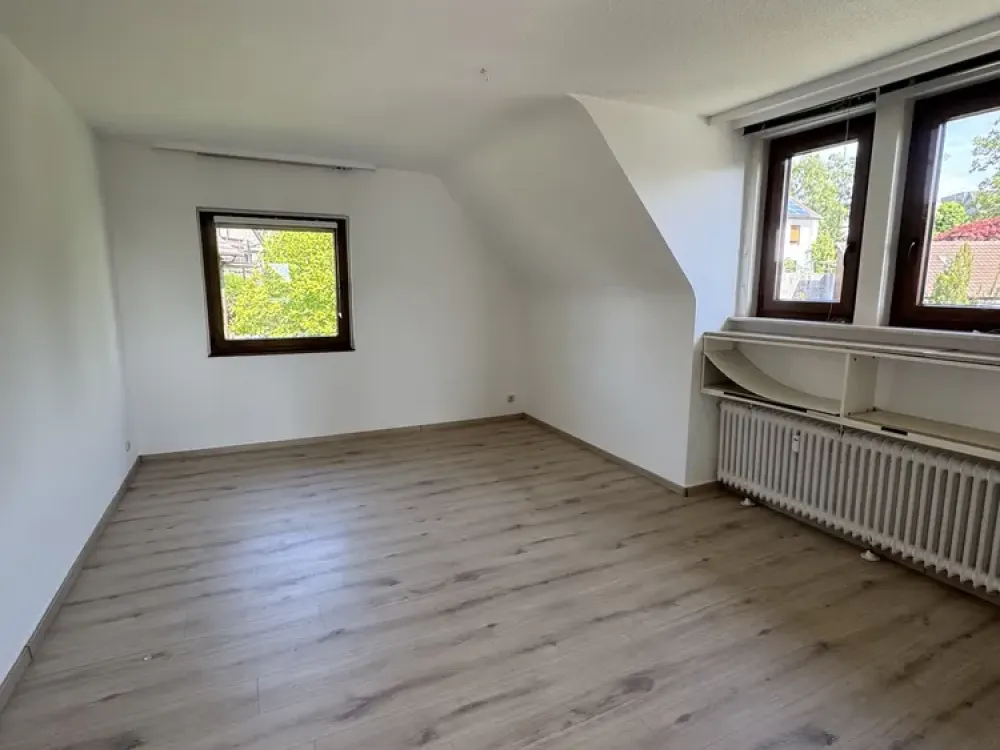 Freundliche, gepflegte 3-Zimmer-Wohnung mit Balkon in Heiligenhaus für Singles oder Paare ohne Kind