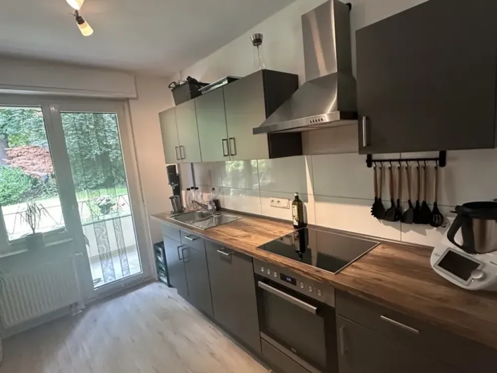 ***SAARLANDVIERTEL-Am Knappenberg-sanierte Wohnung mit Balkon, Terrasse und Gartenmitbenutzung***