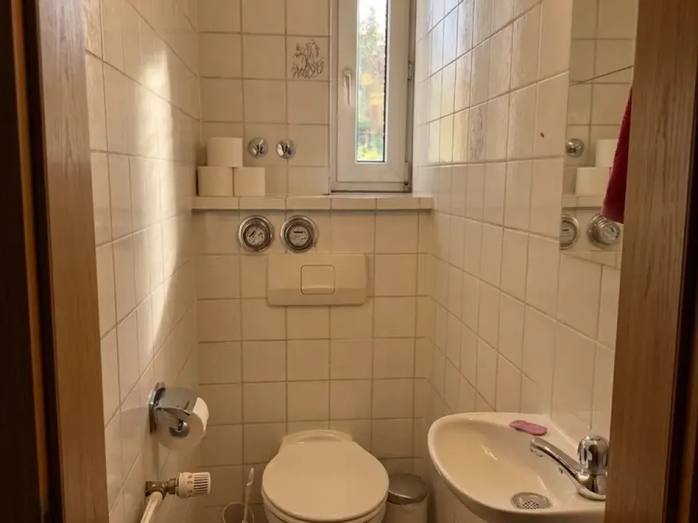 Zentral & Charmant: 3-Zimmer-Wohnung mit Wellness-Badewanne im Stuttgarter Süden 🌿