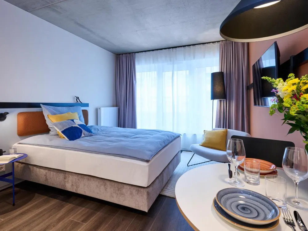 Mietrabatt - All-inclusive Miete, Voll möbliertes Studio in Charlottenburg mit Fitnessstudio und Coworking-Berei