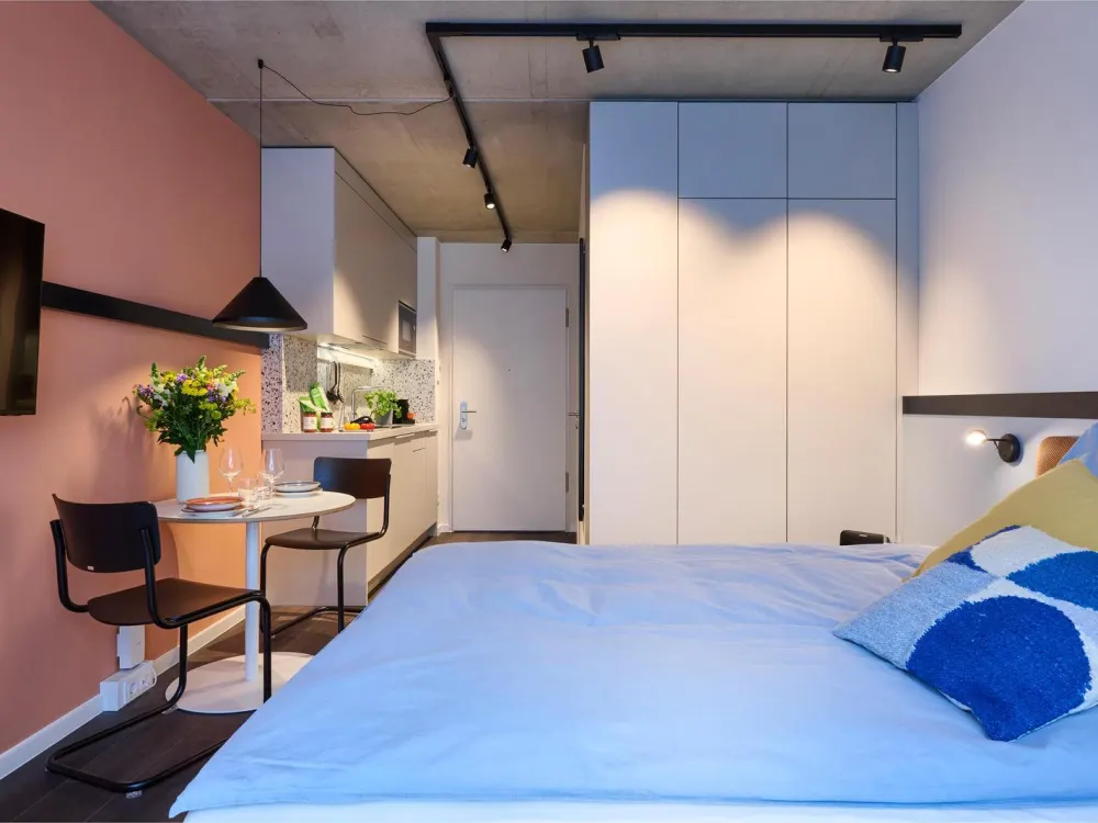 Mietrabatt - All-inclusive Miete, Voll möbliertes Studio in Charlottenburg mit Fitnessstudio und Coworking-Berei