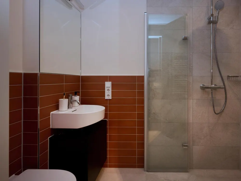 Mietrabatt - All-inclusive Miete, Voll möbliertes Studio in Charlottenburg mit Fitnessstudio und Coworking-Berei