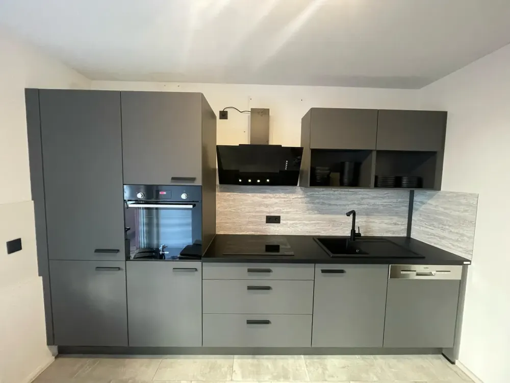 Top modern, completely renovated, garden, direct proximity to the Rhine, fitted kitchen, in Köln Mülheim
