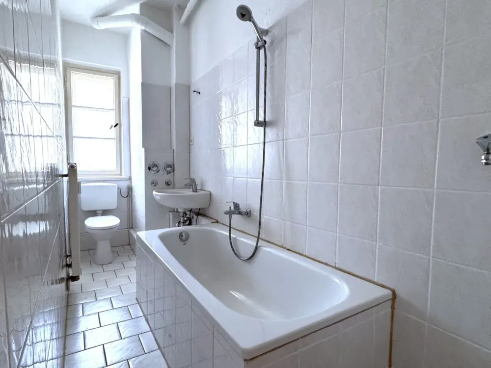 Gemütliche 3-Zimmer-Wohnung mit Wintergarten in Leipzig