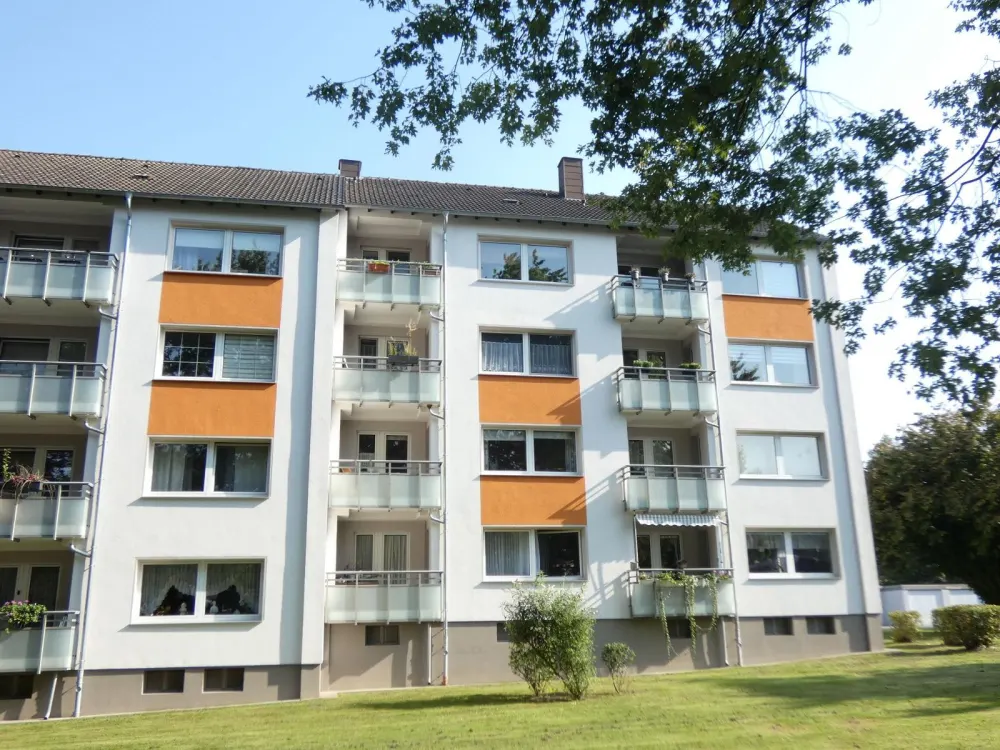 Attraktive 2-Zimmer-Wohnung mit Balkon * wird aktuell umfangreich modernisiert *