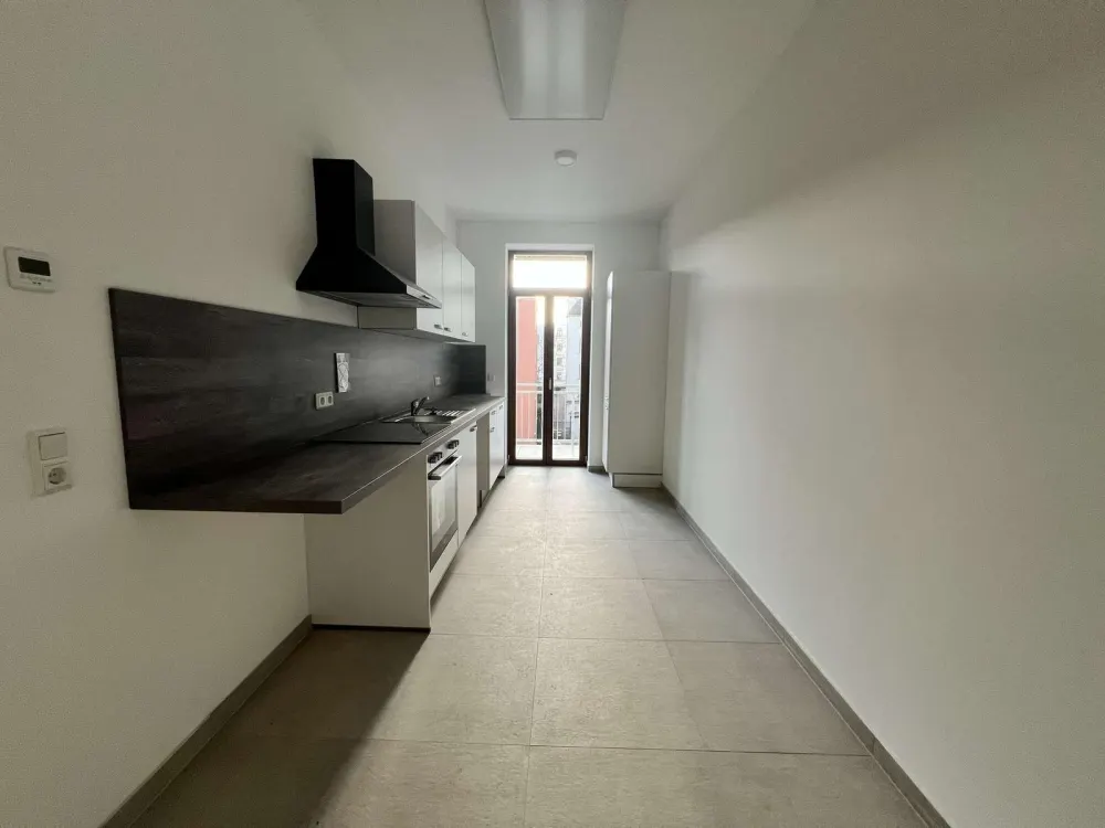 Exklusive 2-Zimmer-Wohnung im Waldstraßenviertel, mit Balkon und Aufzug!