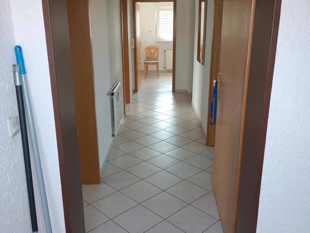 3 Zimmer DG Wohnung