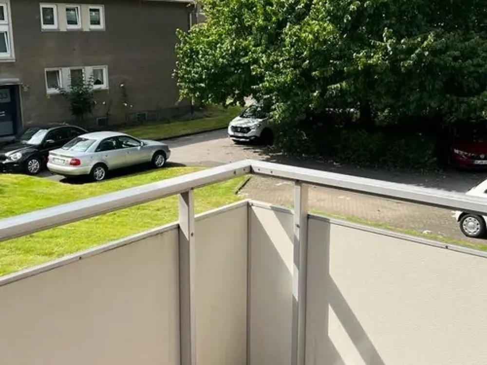 Vollmöblierte 2-Zimmer-Wohnung mit Balkon | Sofort frei | Neuss