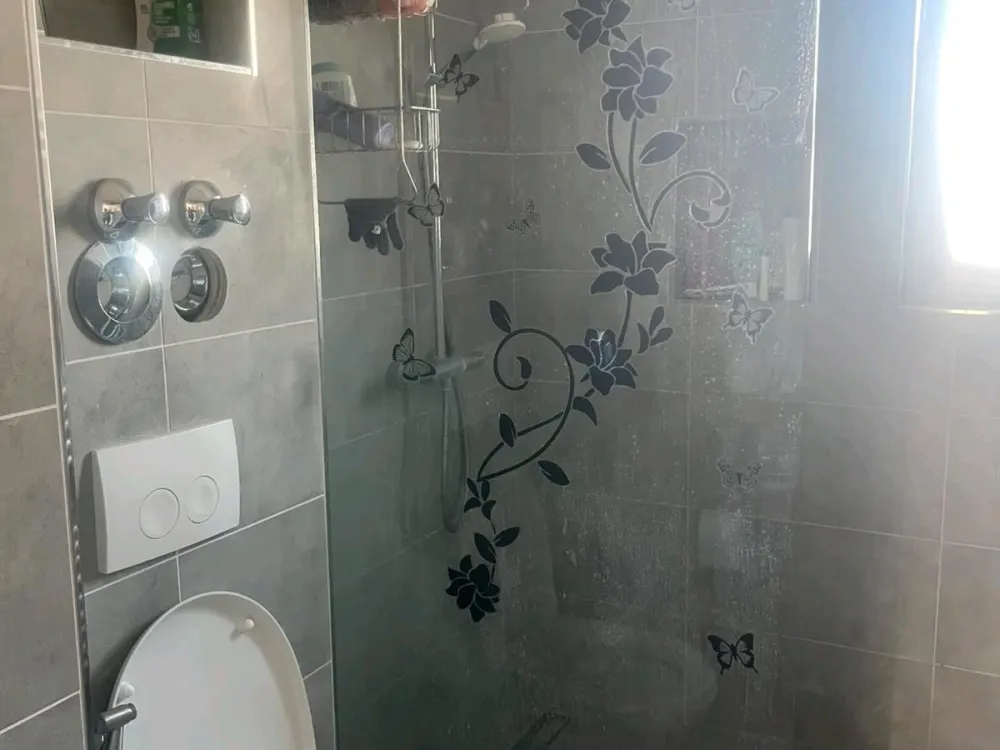 schöne drei Zimmer Wohnung