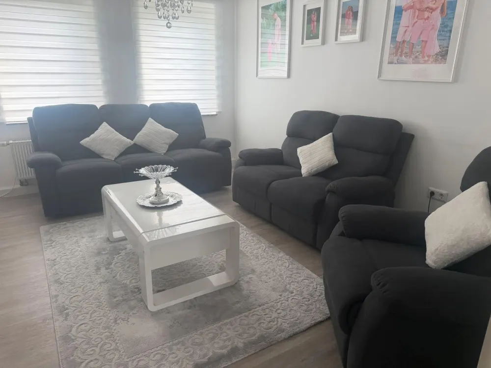 4-ZIMMER-WOHNUNG ZUR NACHMIETE, STUTTGART-ZUFFENHAUSEN