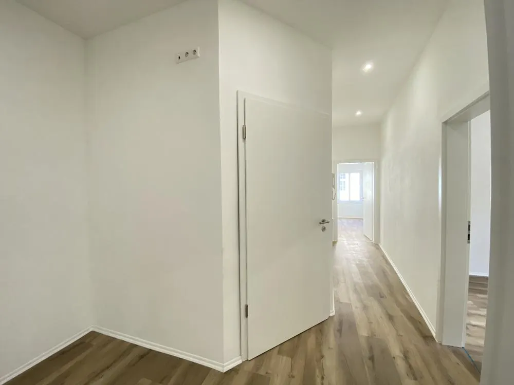 3.5-Room Old Building Apartment in the City Center near Marktplatz in Delmenhorst