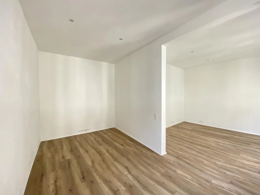 3.5-Room Old Building Apartment in the City Center near Marktplatz in Delmenhorst