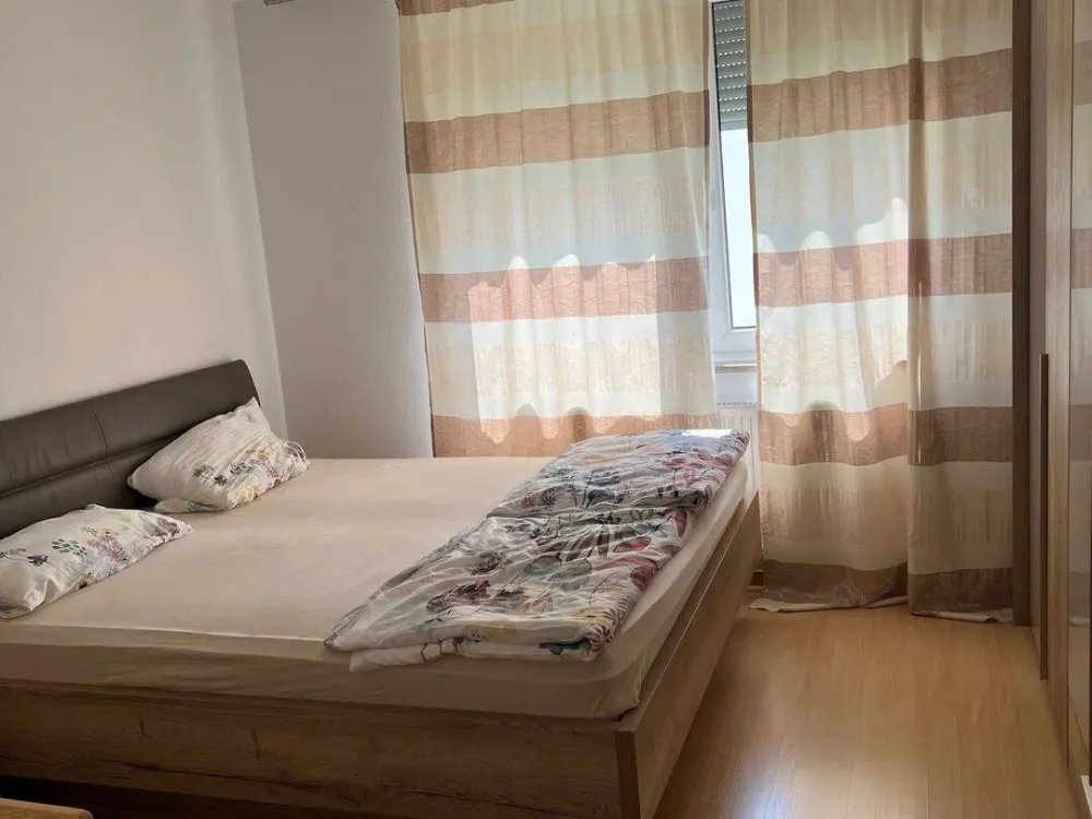 Helle, ruhige sehr gepflegte 2-Zimmerwohnung in sehr guter Wohnlage