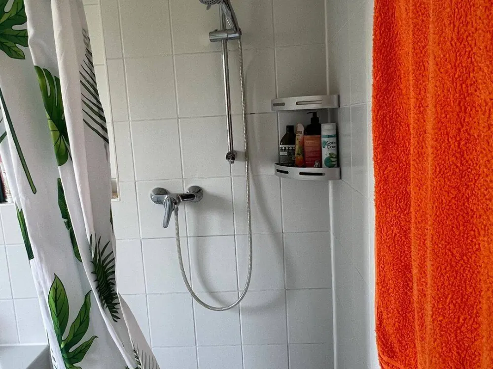 Helle, ruhige sehr gepflegte 2-Zimmerwohnung in sehr guter Wohnlage