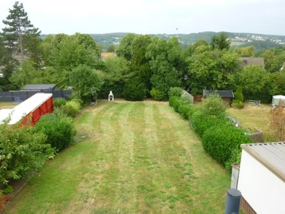 GROSSZUEGIG WOHNEN AUF EINER EBENE! 132 m² OG-Wohnung mit Balkon und Garage in Top-Lage HA- Hestert!