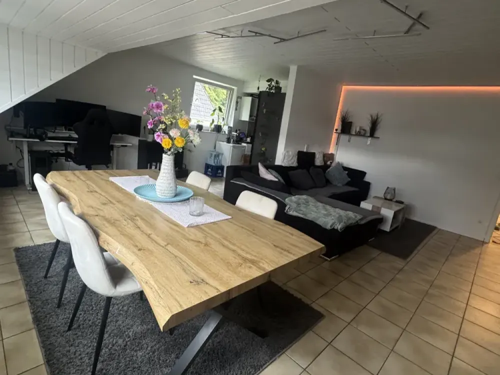 Attractive 3-Room Attic Apartment in Rösrath/Hoffnungsthal