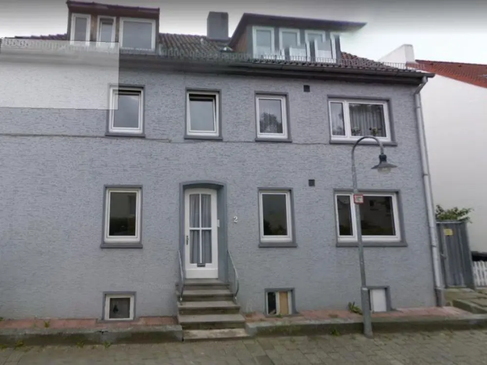 Beautiful 2-Room Apartment with Garden Use of approx. 43.29 m² in Bremen near Waterfront