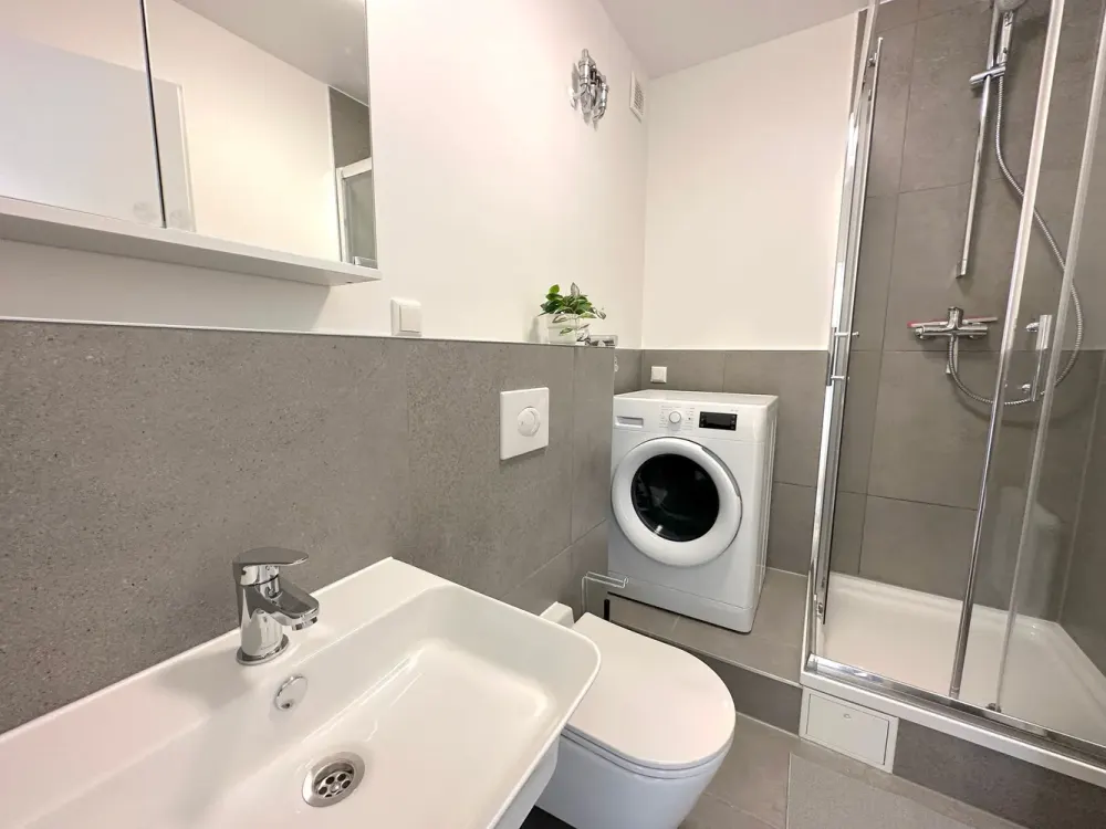 🏡 Zimmer frei in 4er-WG in Frankfurt, Birkholzweg 8