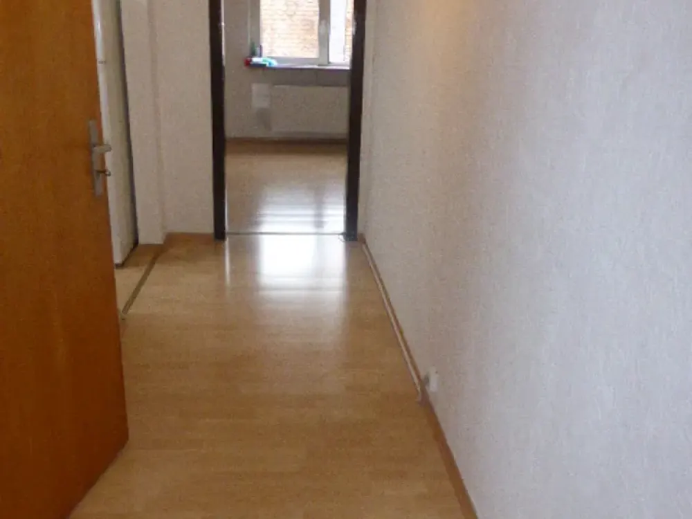 Nähe Ehrensäule, Hanau, attraktive 1- ZW mit EBK, ca. 30 m²