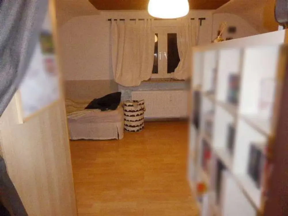 Nähe Ehrensäule, Hanau, attraktive 1- ZW mit EBK, ca. 30 m²