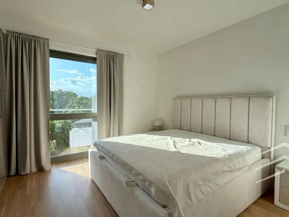 Erstbezug 2024: Möblierte 2-Zimmer-Neubauwohnung mit Balkon & TG-Stellplatz in Friedrichshain