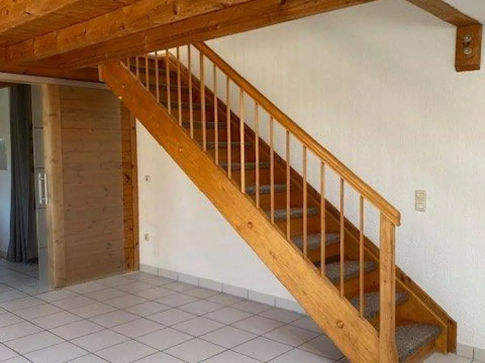 Schöne helle 2 Zimmer DG-Wohnung